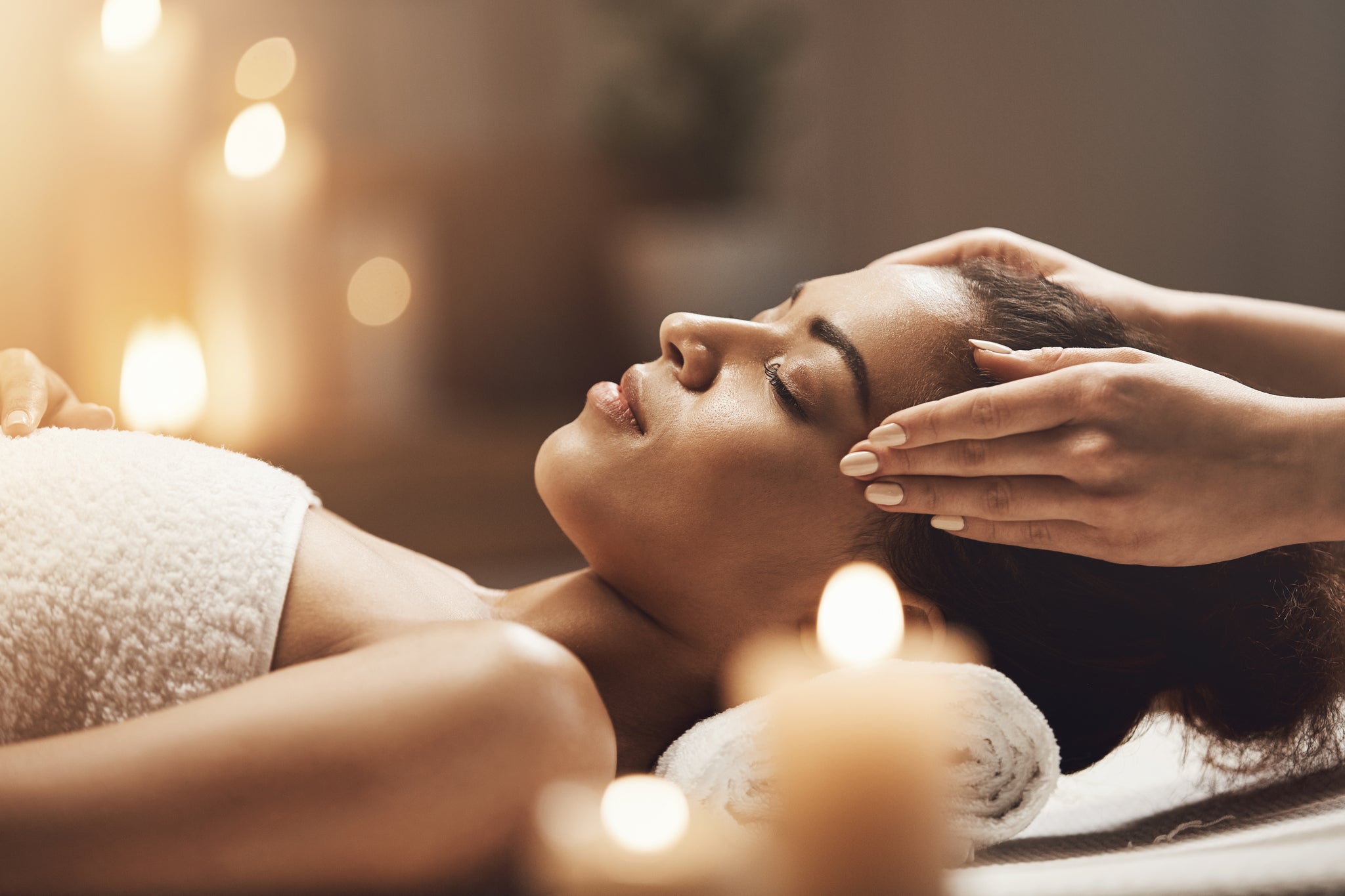 What is Facial massage? Benefits of Facial Massages: Techniques and Tools