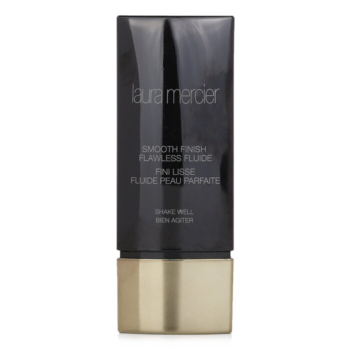 Smooth finish fluid foundation in nutmeg shade