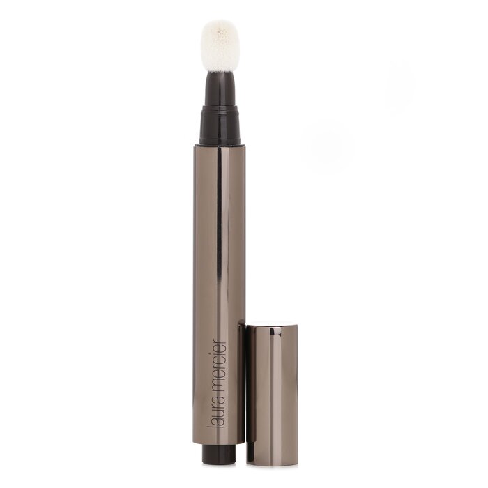 Candleglow Concealer & Highlighter (Laura Mercier) for glowing skin
