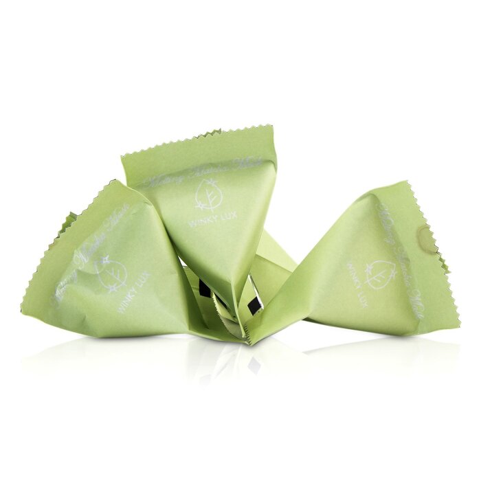 Winky Lux Matcha Mask – for calming and hydrating facial skin
