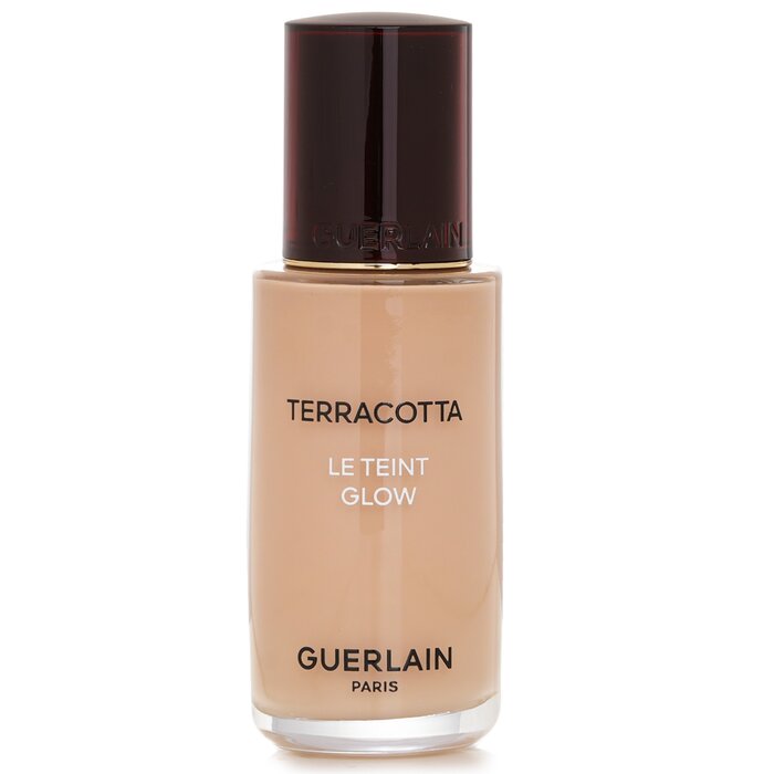 Radiant foundation for neutral skin tone